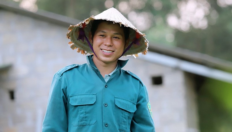 Anh Hoàng Huỳnh Ngư cười hiền khi kể về quá trình bỏ việc kỹ sư về quê làm trang trại. 