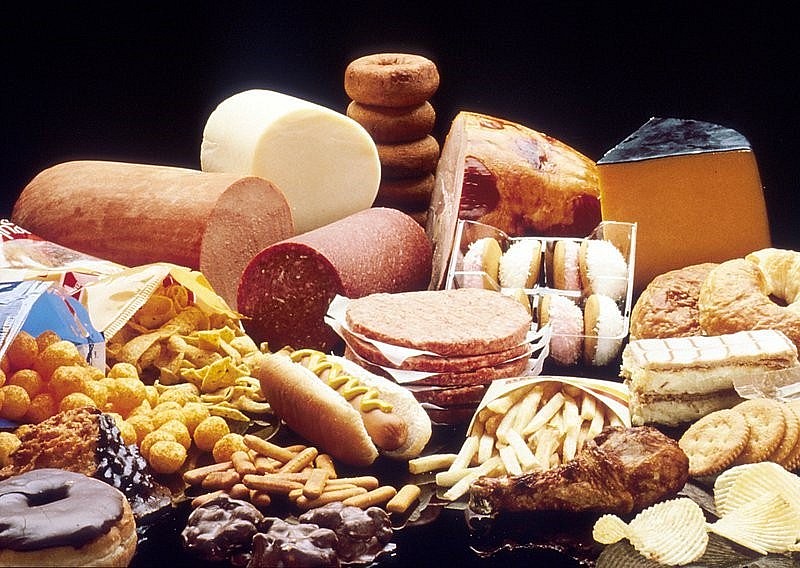 Các loại thực phẩm phổ biến đang tàn phá sức khỏe đường ruột của bạn