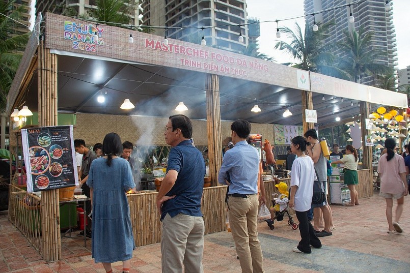 Người dân, du khách thích thú trải nghiệm Lễ hội ẩm thực Việt Nam – Quốc tế tại Đà Nẵng