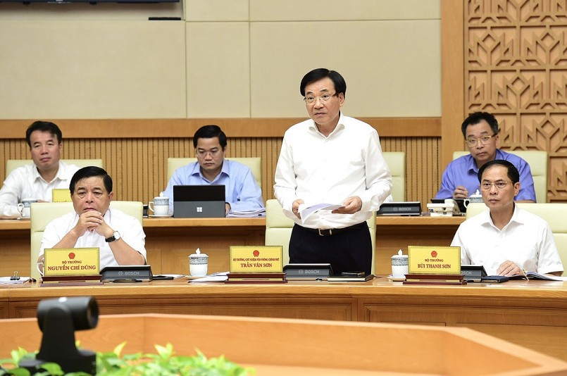 Bộ trưởng, Chủ nhiệm VPCP Trần Văn Sơn phát biểu tại phiên họp Chính phủ thường kỳ tháng 7/2023- Ảnh: VGP/Nhật Bắc