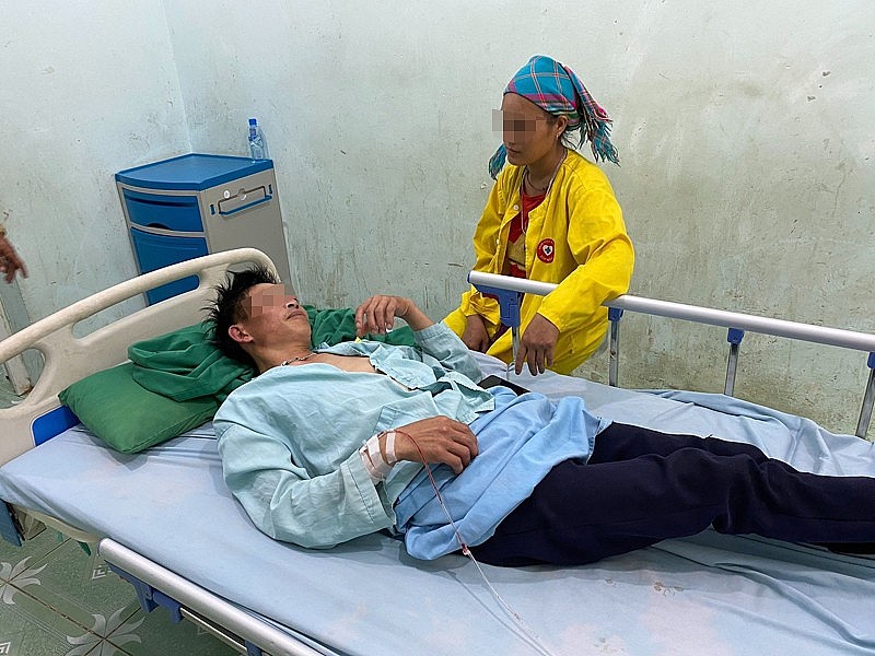 Các bệnh nhân đang điều trị tại Bệnh viện Đa khoa khu vực Xín Mần