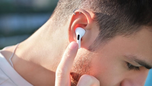 Những hệ lụy không ngờ từ việc sử dụng tai nghe mọi lúc mọi nơi