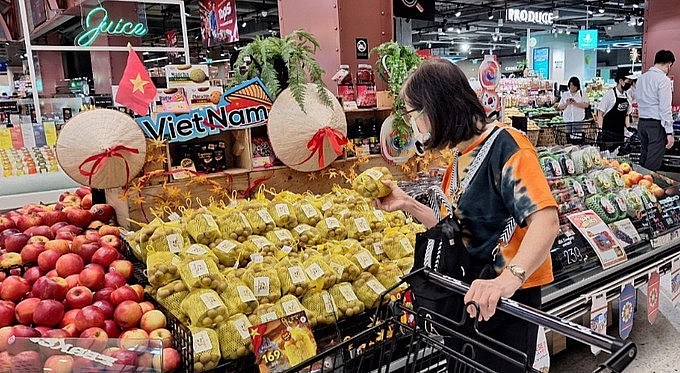 Trái nhãn Việt Nam có giá bán khuyễn mãi 230.000 đồng/kg tại Trung tâm thương mại CentralwOrld, Bangkok, Thái Lan