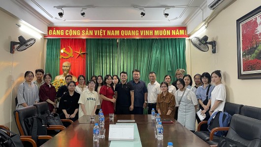 Tạp chí Thương hiệu & Sản phẩm gặp mặt sinh viên Học viện Phụ nữ Việt Nam đến kiến tập