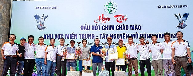 Trao giải nhất, nhì, ba cho 5 nghệ nhân đạt giải cao tại Hội thi.