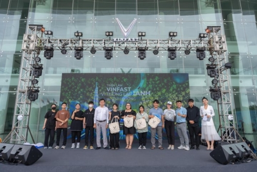 VinFast "khuấy đảo" Bình Dương với triển lãm xe điện lớn nhất Việt Nam
