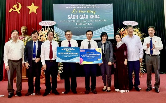 Gần 19 nghìn bộ sách giáo khoa cho học sinh nghèo tỉnh Gia Lai