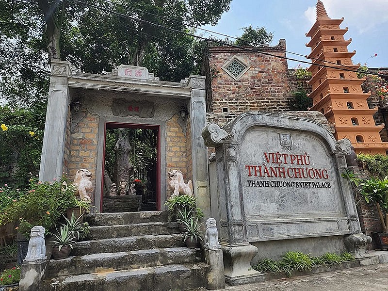 Việt Phủ Thành Chương - nơi trú ngụ tâm hồn Việt