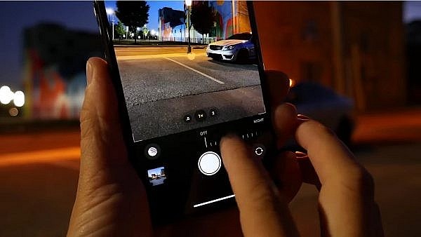 Iphone 11 và Samsung Galaxy A73 5G: Đâu mới là sự lựa chọn đúng đắn?