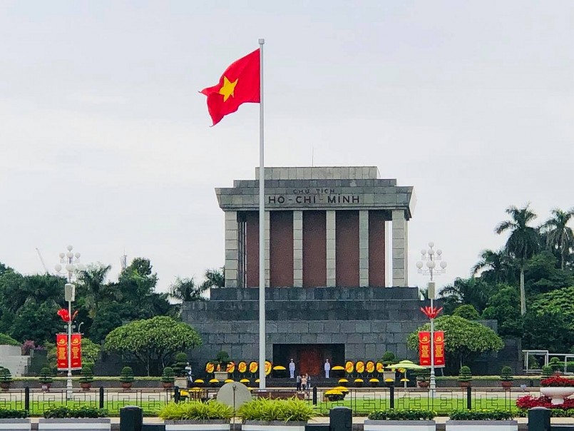 Lăng Chủ tịch Hồ Chí Minh trên Quảng trường Ba Đình- Hà Nội