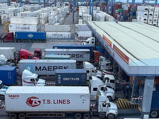 Hàng trăm container chuối, mít, sầu riêng bị dừng xuất khẩu: Bộ Nông nghiệp nói gì?