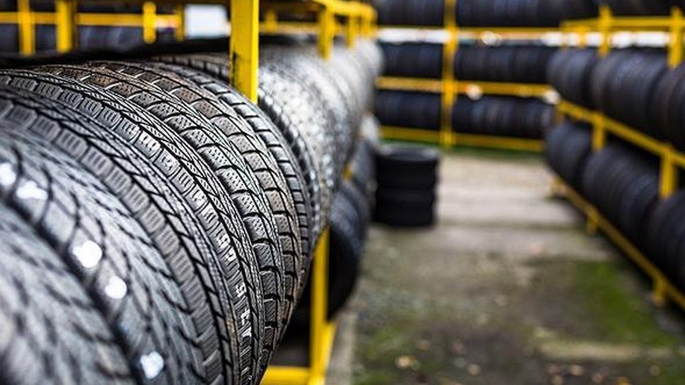 Hoa Kỳ rà soát đối với đinh thép, ống thép, lốp xe tải của Việt Nam