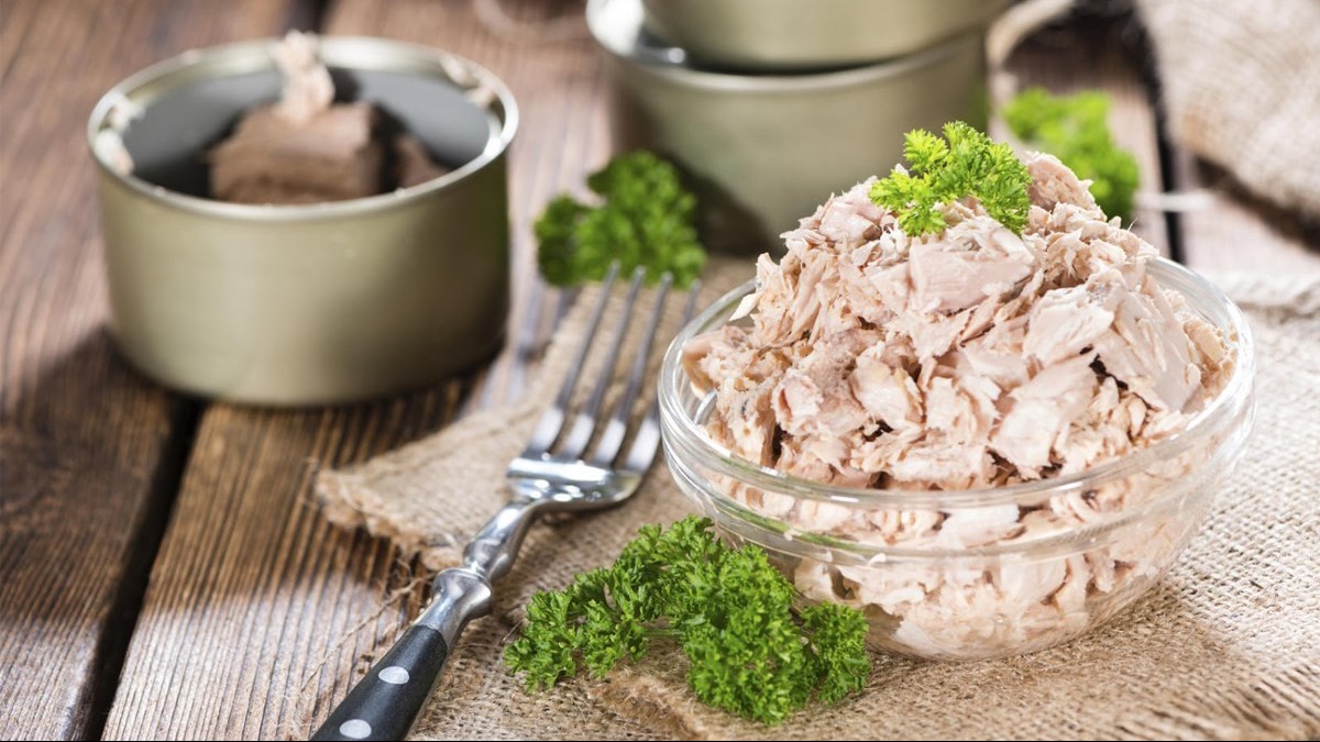 Xuất khẩu cá ngừ đóng hộp tăng trở lại