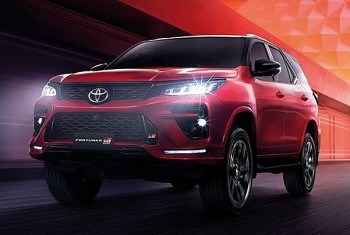 Hé lộ thông tin chi tiết về Toyota Fortuner hybrid và Hilux hybrid