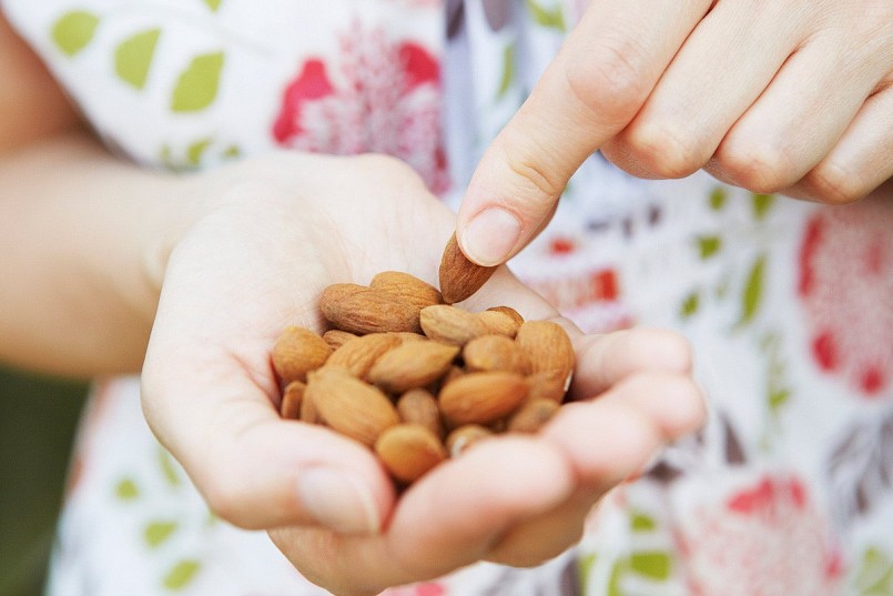Mỗi ngày nên ăn bao nhiêu hạt hạnh nhân sẽ tốt cho sức khỏe?