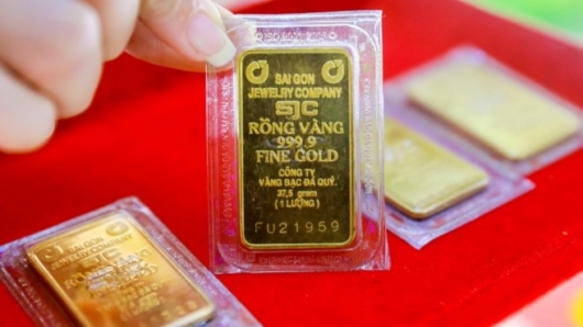 Giá vàng hôm nay 28/9/2023: Vàng trong nước giao dịch gần 69 triệu đồng/lượng