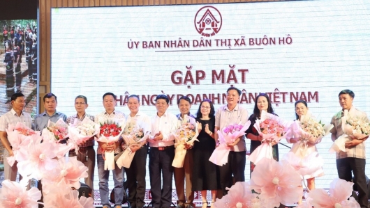 Đăk Lăk: Thị xã Buôn Hồ kỷ niệm ngày Doanh nhân Việt Nam