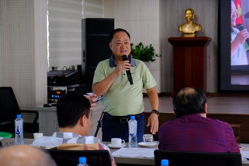LS. Phạm Lộc Ninh phát biểu thảo luận tại Hội nghị.