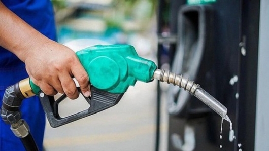Ngày mai (1/11), giá xăng được dự báo tăng, giá dầu giảm nhẹ