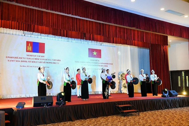 Serena Resort Kim Bôi đón tiếp đoàn Tổng thống Mông Cổ khi sang thăm Việt Nam