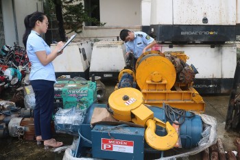 Quảng Bình: Phát hiện lô máy móc cũ nhập lậu trị giá gần 200 triệu đồng