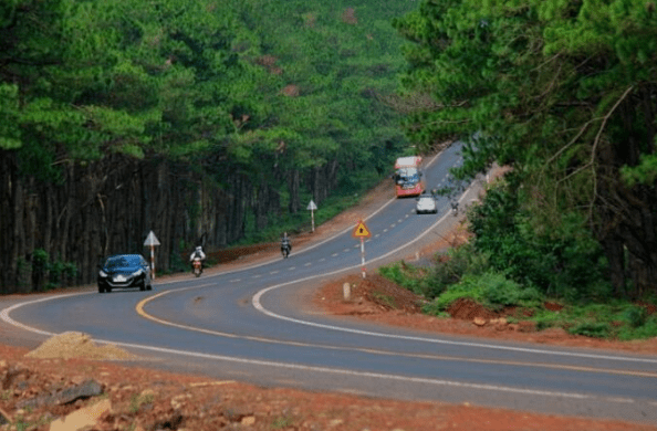 Thủ tướng Chính phủ yêu cầu tỉnh Thanh Hóa khẩn trương triển khai tuyến đường kết nối các tỉnh Tây Bắc