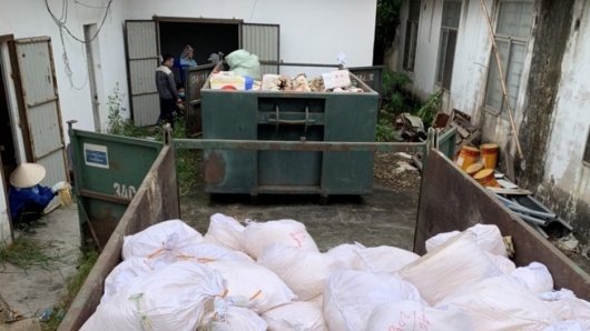 Bắc Giang: Tiêu hủy số lượng lớn thuốc bảo vệ thực vật trị giá hơn 200 triệu đồng