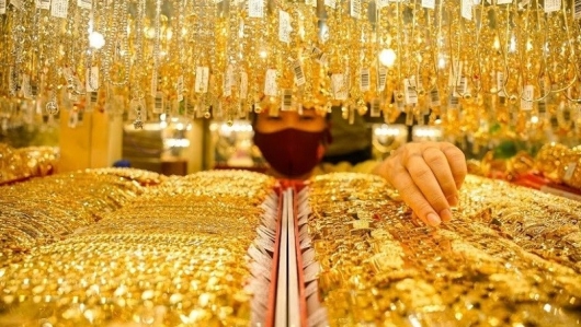 Giá vàng hôm nay 23/11/2023: Vàng trong nước vượt ngưỡng 72 triệu đồng/lượng