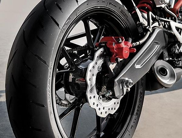 Honda CB150R 2024: Đẹp mê mẩn, giá cạnh tranh