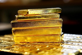 Giá vàng hôm nay 1/12/2023: Vàng trong nước ổn định ở mức hơn 73 triệu đồng/lượng