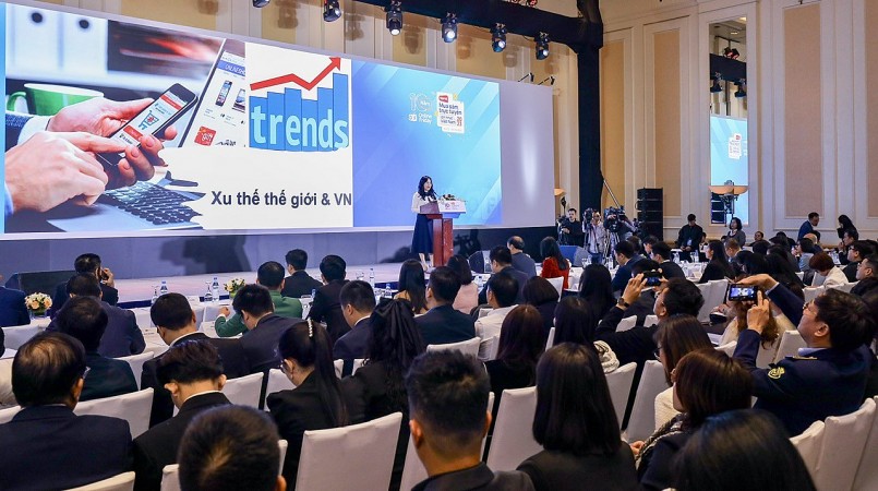 Hội nghị Phát triển thương mại điện tử Việt Nam với chủ đề: Phát triển thương mại điện tử bền vững.