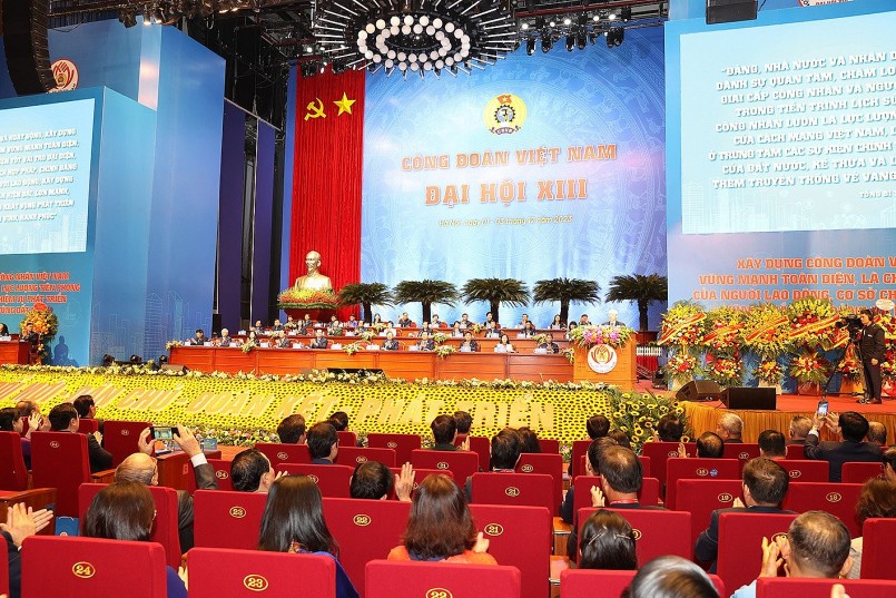 Toàn cảnh Phiên trọng thể Đại hội đại biểu toàn quốc Công đoàn Việt Nam lần thứ XIII.