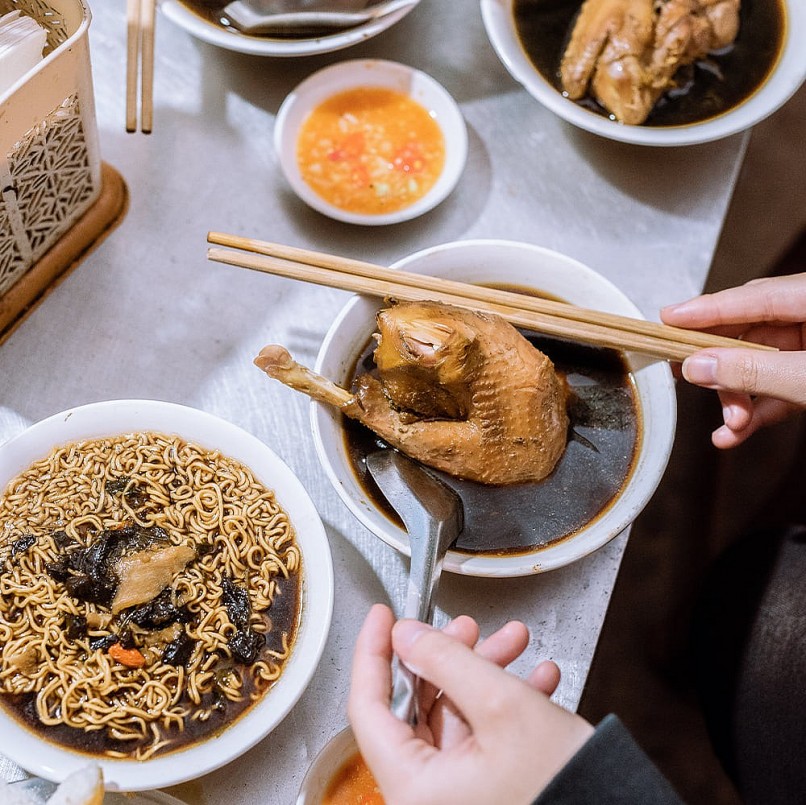 5 quán gà tần nổi tiếng ở Hà Nội, ai ăn xong cũng xuýt xoa khen ngợi