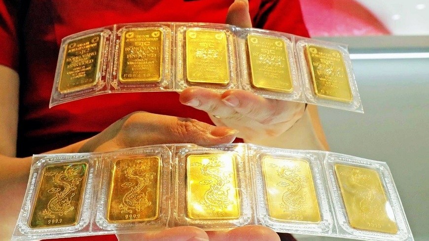 Giá vàng hôm nay 6/12/2023: Vàng trong nước giao dịch trên 74 triệu đồng/lượng