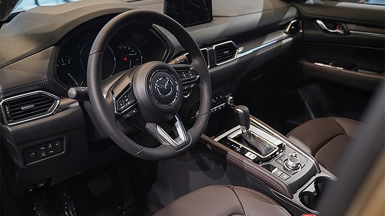 "Bom tấn" Mazda CX-5 2024 ra mắt tại Indonesia