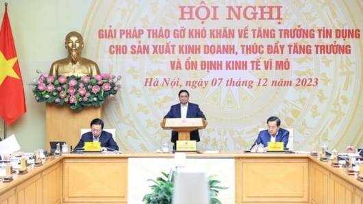 Thủ tướng Phạm Minh Chính chỉ đạo chấm dứt cho vay doanh nghiệp sân sau