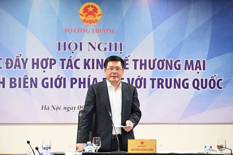 Bộ trưởng Công Thương Nguyễn Hồng Diên phát biểu tại hội nghị thúc đẩy kinh tế thương mại biên giới với Trung Quốc, ngày 9/12.