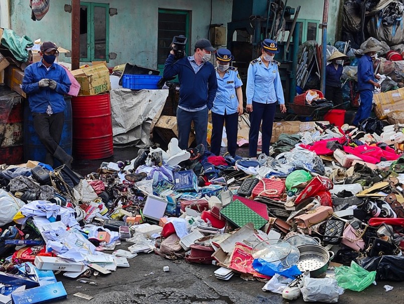 Đà Nẵng: Tiêu hủy gần 40.000 sản phẩm là hàng lậu, hàng giả