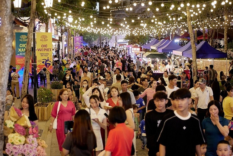 Phú Quốc ra mắt Vui Phết- chợ đêm bên biển đầu tiên tại Việt Nam
