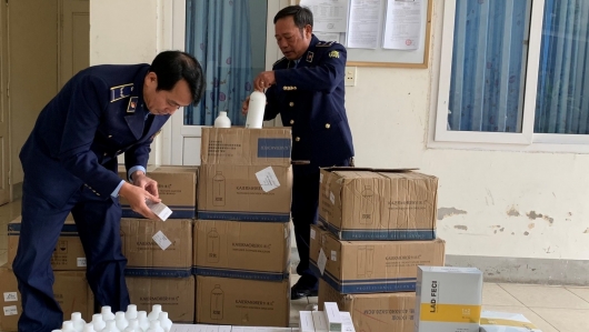 Quảng Bình: Tạm giữ hàng hóa nhập lậu trị giá hơn 90 triệu đồng