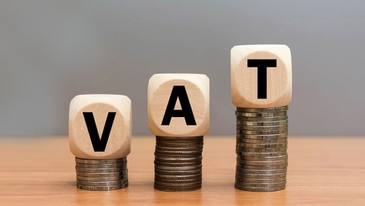 Hàng hóa, dịch vụ được giảm VAT 2% đến giữa năm 2024