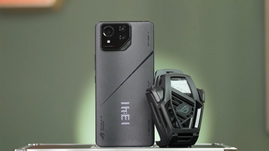 ASUS ROG Phone 8 series ra mắt, cấu hình mạnh, camera chất.