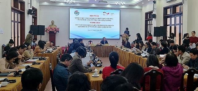 Hội thảo “Kinh tế Việt Nam năm 2023 và triển vọng năm 2024: Cải cách để tăng tốc phục hồi tăng trưởng” diễn ra tại trụ sở CIEM, Hà Nội.
