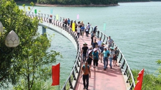 Hà Tĩnh đón gần 189.000 lượt khách dịp nghỉ Tết Nguyên đán
