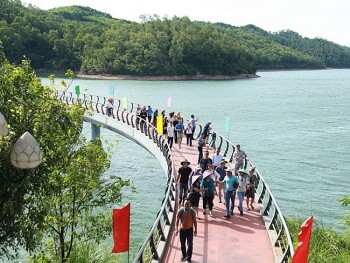 Hà Tĩnh đón gần 189.000 lượt khách dịp nghỉ Tết Nguyên đán