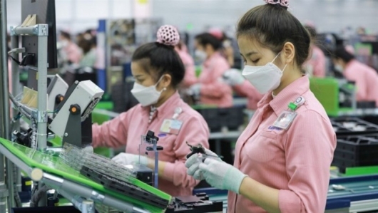 Hơn 1.000 doanh nghiệp “không nghỉ Tết”, Việt Nam xuất siêu trên 5,1 tỷ USD