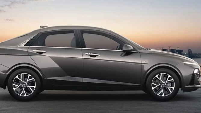 Hyundai Accent 2023 giảm giá mạnh, "chạm đáy" giá rẻ hơn cả xe hạng A