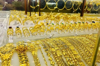 Giá vàng hôm nay 28/2/2024: Vàng trong nước trượt khỏi mức 79 triệu đồng/lượng