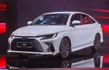 Toyota Vios 2024 giảm giá mạnh “kịch sàn”