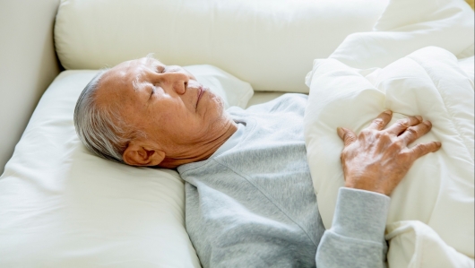Bí quyết giúp người già có giấc ngủ ngon
